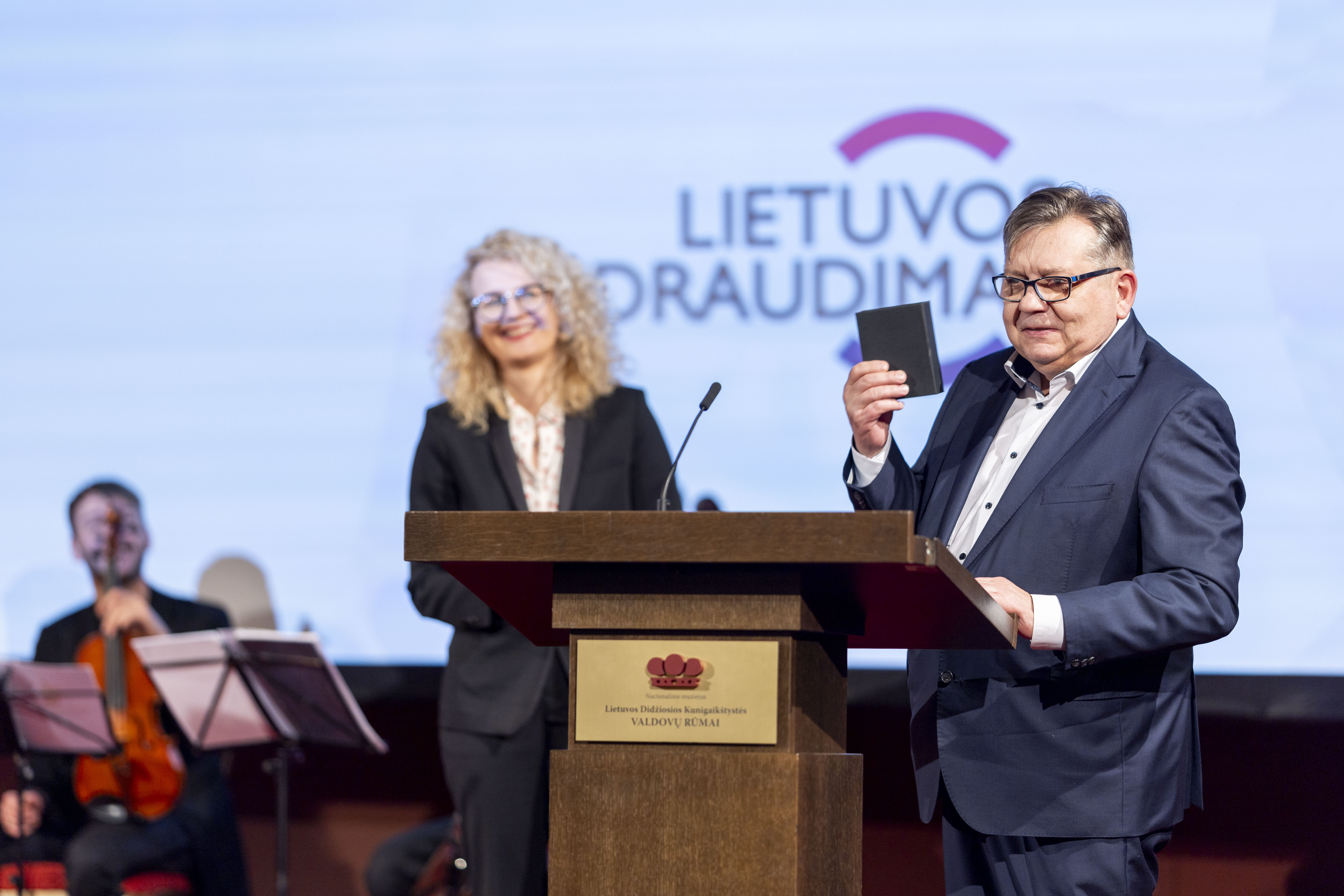 Kęstutis Šerpytis, atsiimantis metų darbovietės apdovanojimą